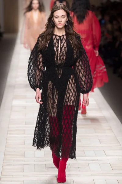 Look 44